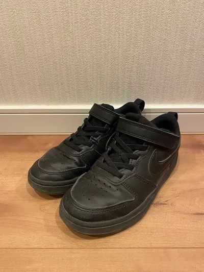 NIKE スニーカー キッズ ブラック 黒