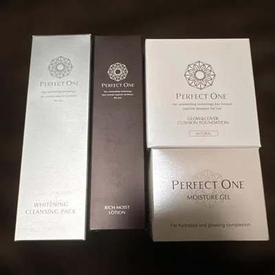 PERFECT ONE パーフェクトワン4点セット スキンケア・ファンデーション