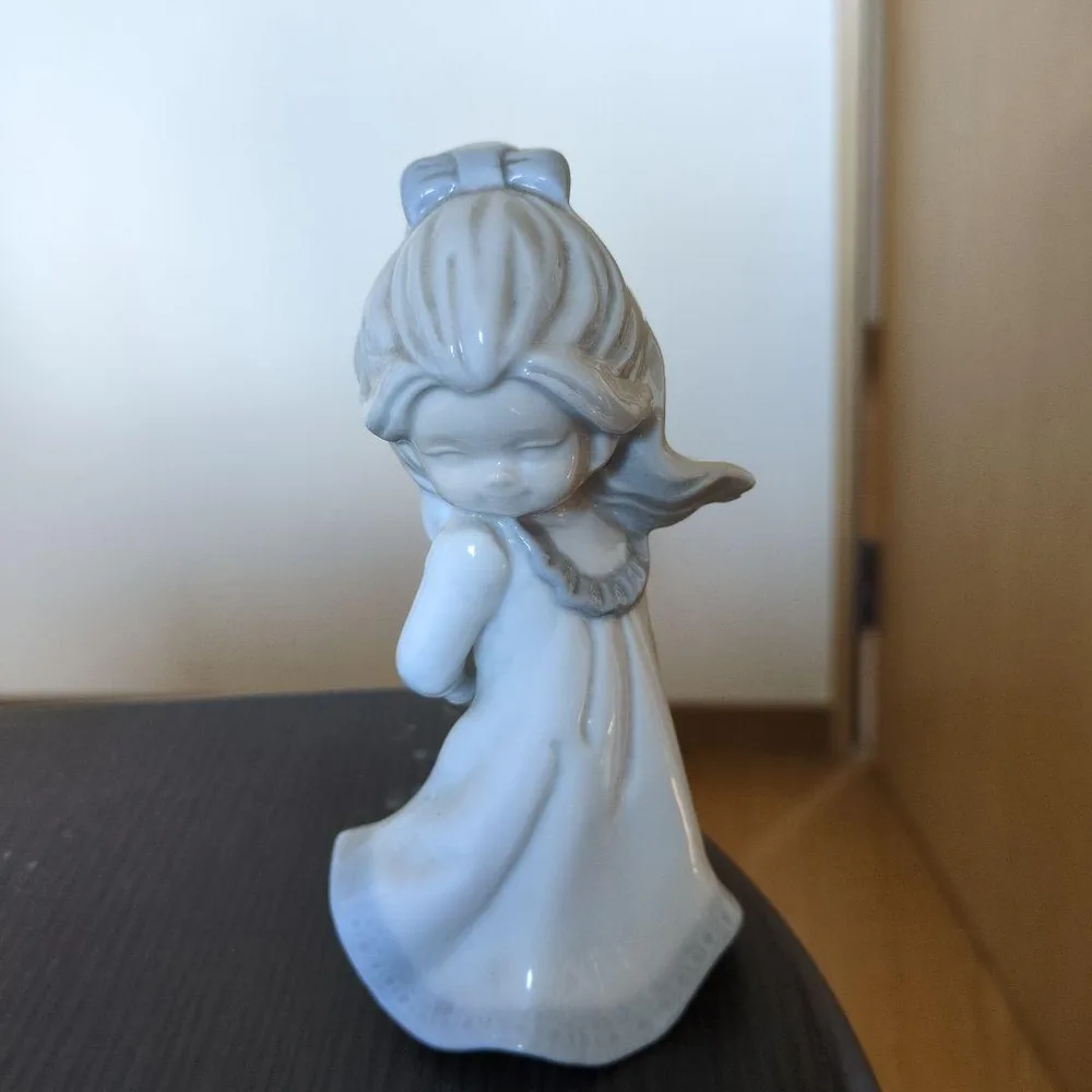 少女 陶器製 置物 フィギュリン