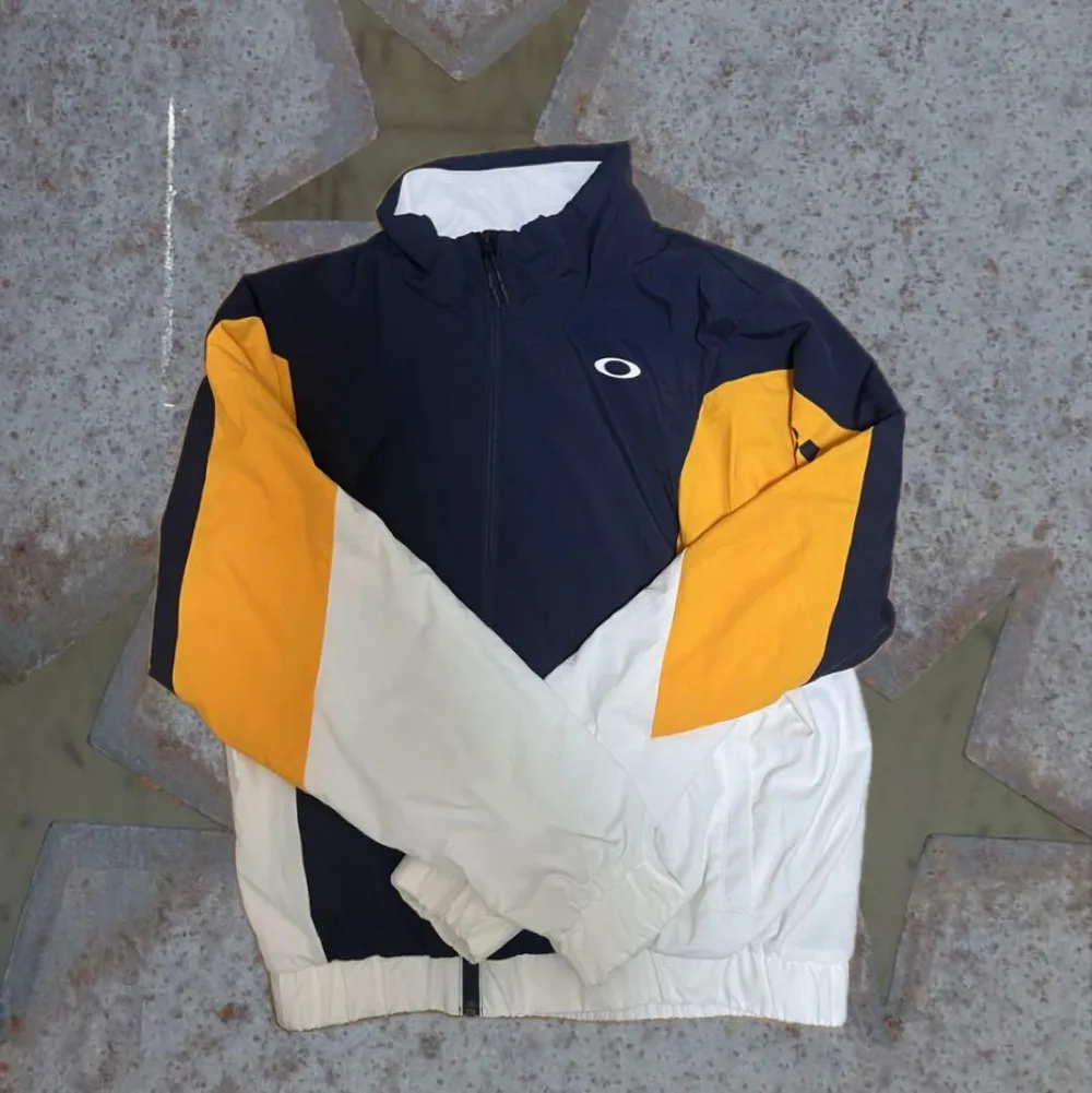 archive OAKLEY オークリー ナイロンジャケット 古着