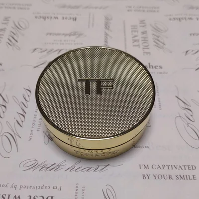 TOM FORD クッションコンパクト
