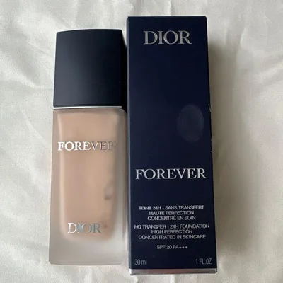 DIOR ディオールスキン フォーエヴァー フルイド マット 1.5N
