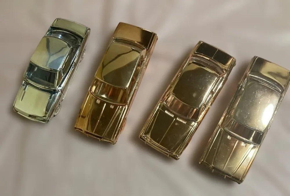 ミニカー まとめ売り ゴールド シルバー 4台セット
