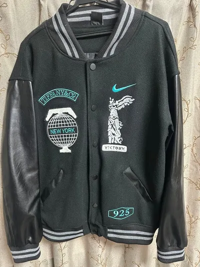 NIKE TIFFANY&CO スタジャン ブラック