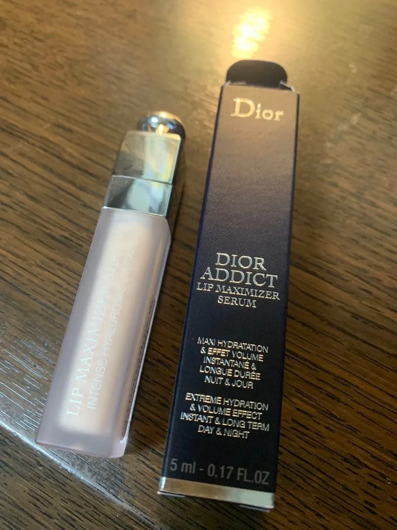 Dior アディクト リップ マキシマイザー セラム 000