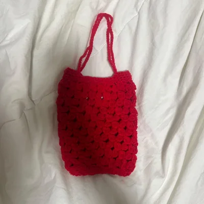 ハンドメイド かぎ針編み 柄編み 花柄 ハンドバッグ 毛糸 赤 レッド