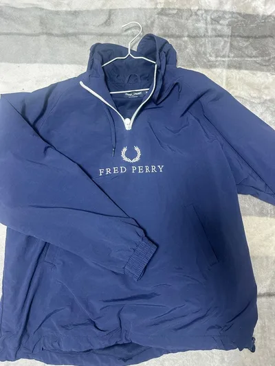 FRED PERRY ナイロンジャケット ネイビー M