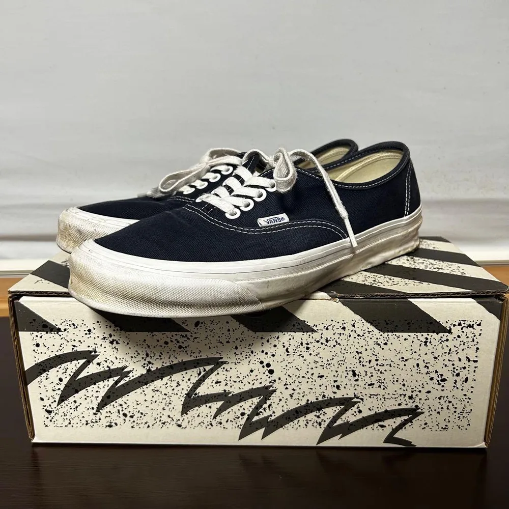 Vans vault Authentic ネイビー 28.5cm