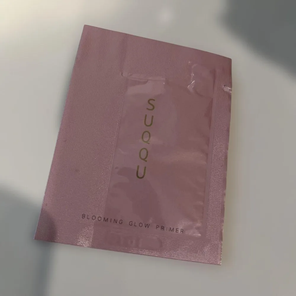 SUQQU ブルーミング グロウ プライマー サンプル