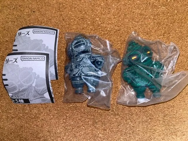ART IN GASHAPON ウゴモ 遮光器土偶 2種セット