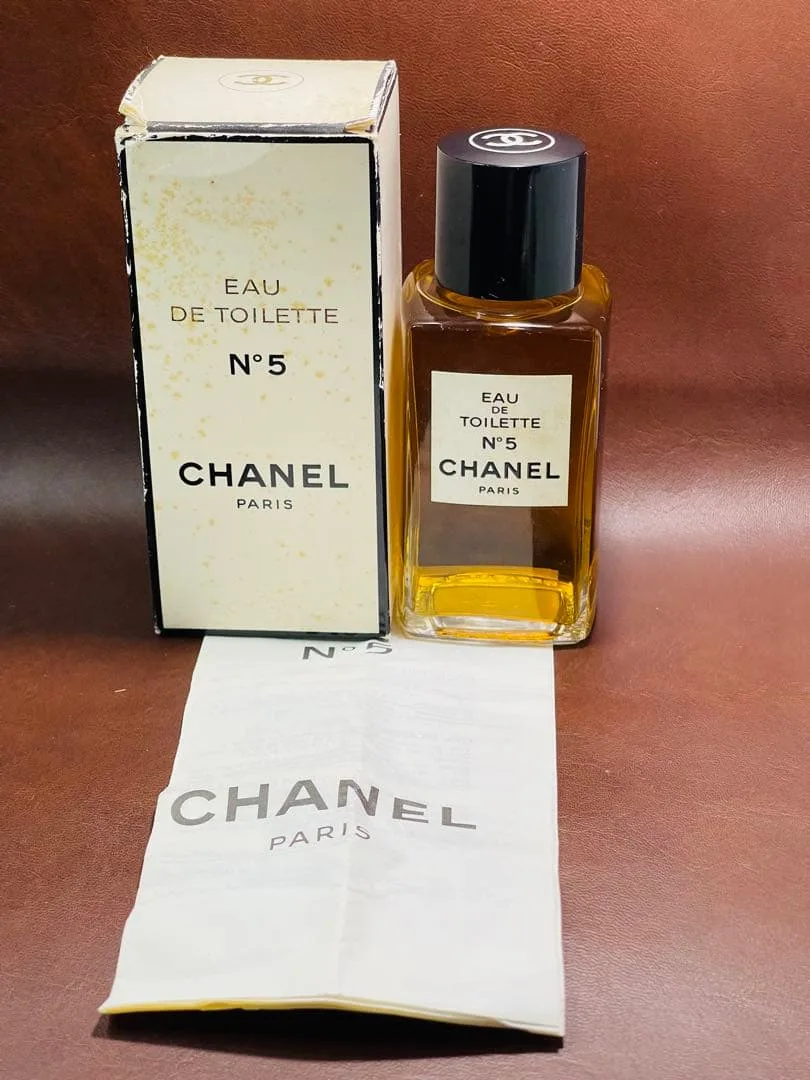 ほぼ未使用 CHANEL シャネル N°5 オードトワレ 香水 100ml