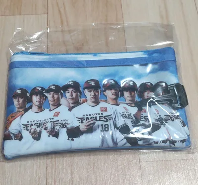新品未使用 東北楽天ゴールデンイーグルス 選手集合ポーチ レア
