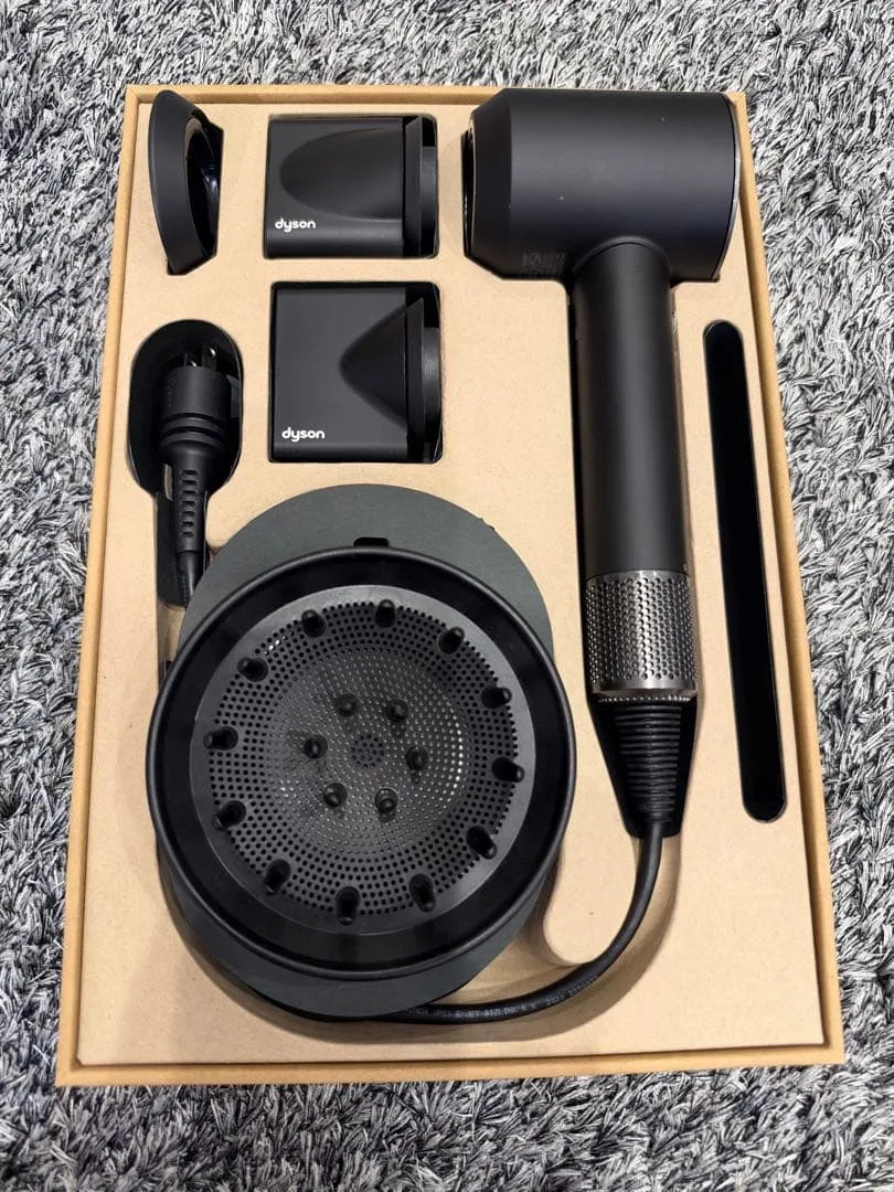 Dyson ダイソン HD03ヘアドライヤー ブラック