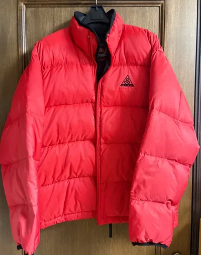 NIKE ACG OLDLOGO ダウンジャケット レッド メンズ M