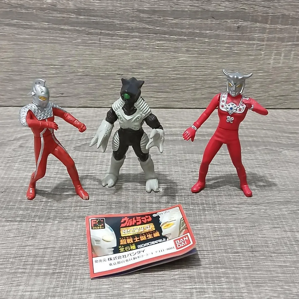 【玩具】 HGウルトラマン6 超戦士誕生編 ネオスほか3体 フィギュア ガチャ