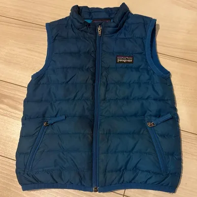 Patagonia パタゴニア キッズ ダウンベスト 2T