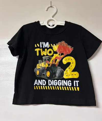 バースデーTシャツ/2歳/ブルドーザー/半袖Tシャツ