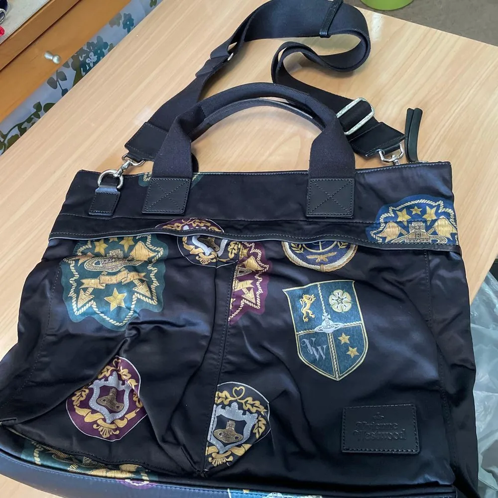 ショルダーバッグ