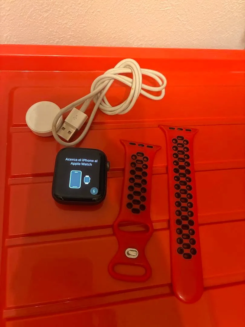Apple Watch Series 4 44mm スペースグレイ GPSモデル