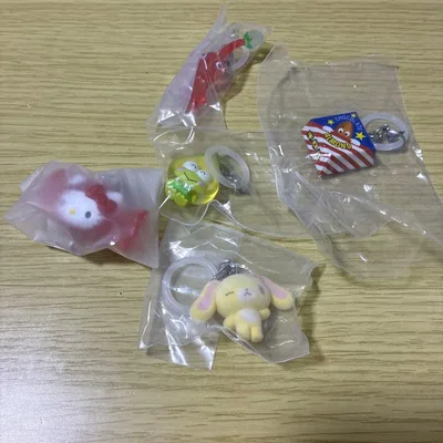 サンリオ ぴくみん チロル シュガバニ ミニチュアチャーム めじるし セット