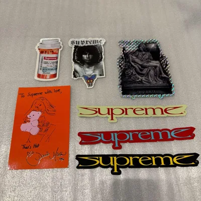 Supreme ステッカー