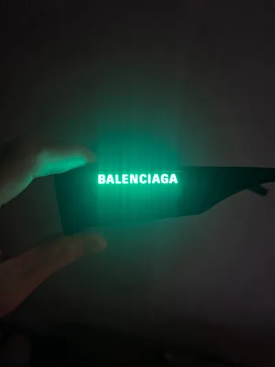 美品 付属品あり BALENCIAGA LED FRAME サングラス ブラック