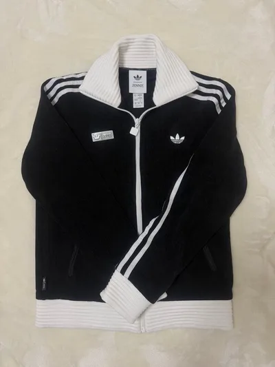 adidas JENNIE トラックジャケット Mサイズ