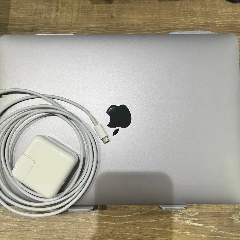MacBook Air 13インチ Retina ※付属品