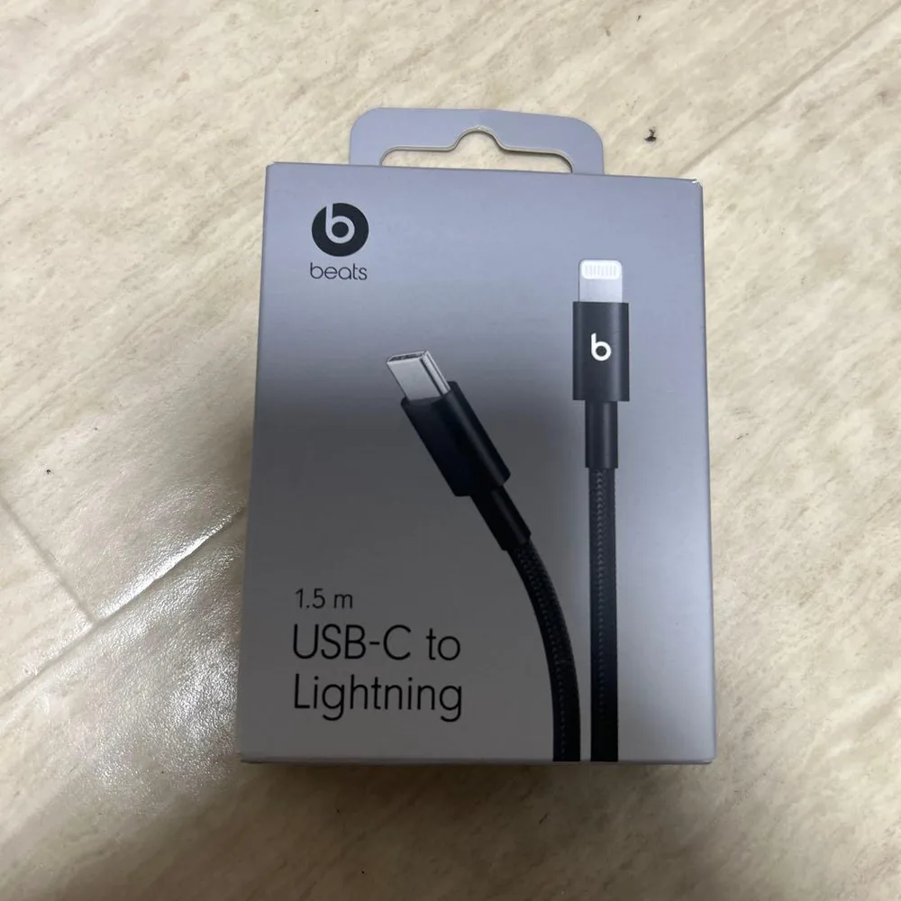 【新品未開封】Beats USB-C Lightning 編み込み式充電ケーブル