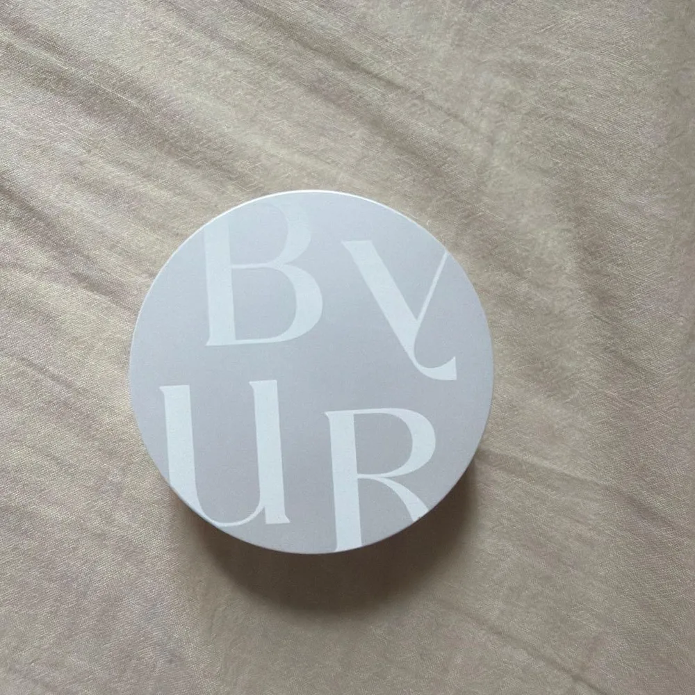 BYUR セラムフィット ルースフェイスパウダー 02パール