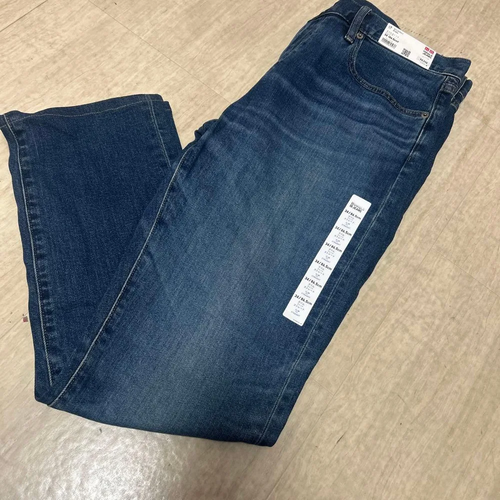 UNIQLO スリムフィットジーンズ