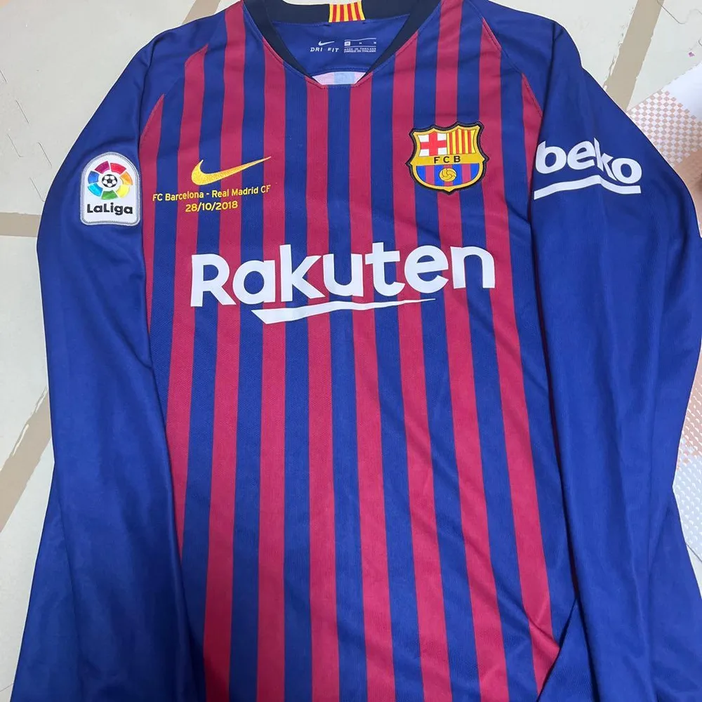 NIKE FCバルセロナ 2018年クラシコ記念 長袖ユニフォーム