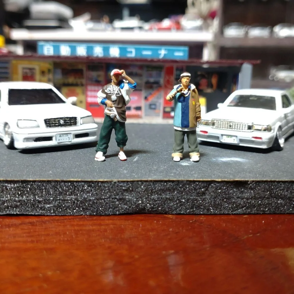 ชุดฟิกเกอร์สตรีทชายขนาด 1/64 จำนวน 2 ตัว!