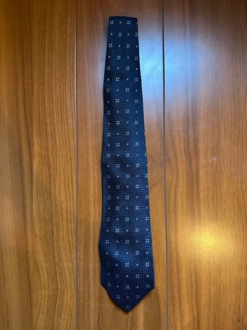 Yves Saint Laurent ネクタイ 総柄