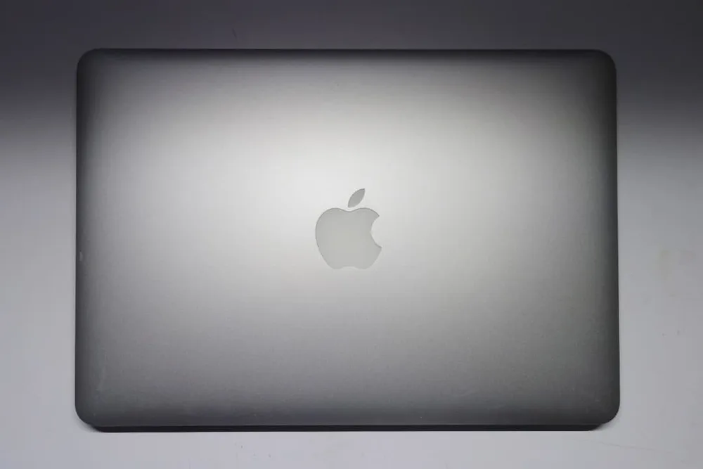 MacBook Pro (13-inch, Early 2015)
