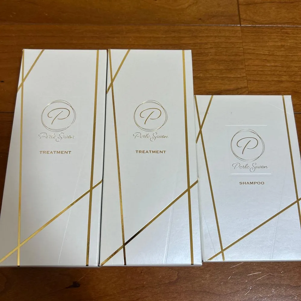 新品☆ペルルセボン シャンプー 1本&トリートメント2本