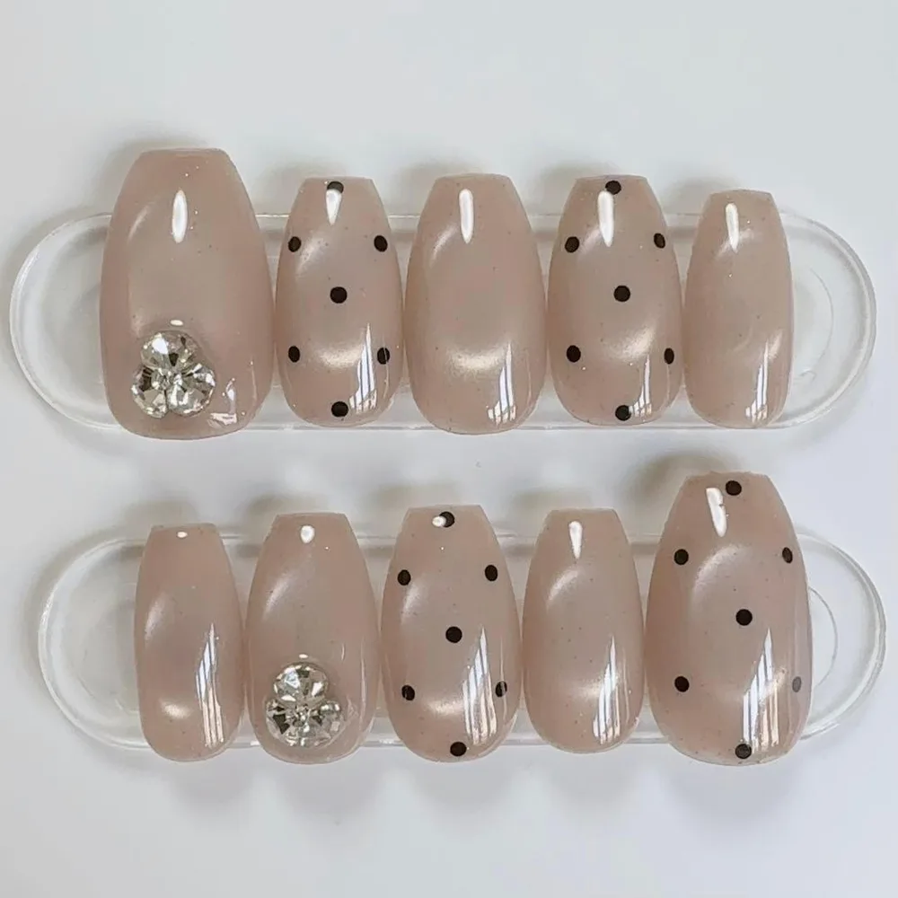 【現品】ネイルチップ 韓国風 マグネット シンプル ドット ビジュー ブラウン