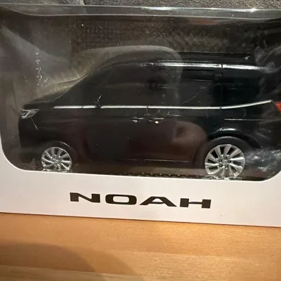 トヨタ ノア プルバックカー ミニカー