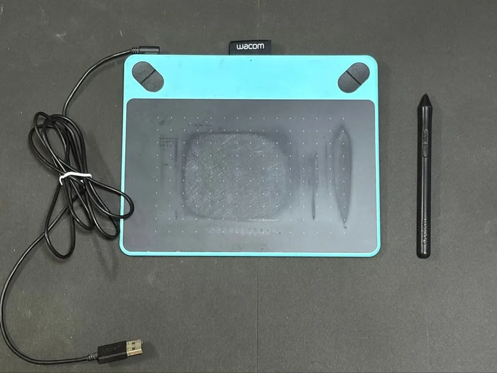 【中古】Wacom CTL-490 ペンタブレット 箱付き本体+付属品