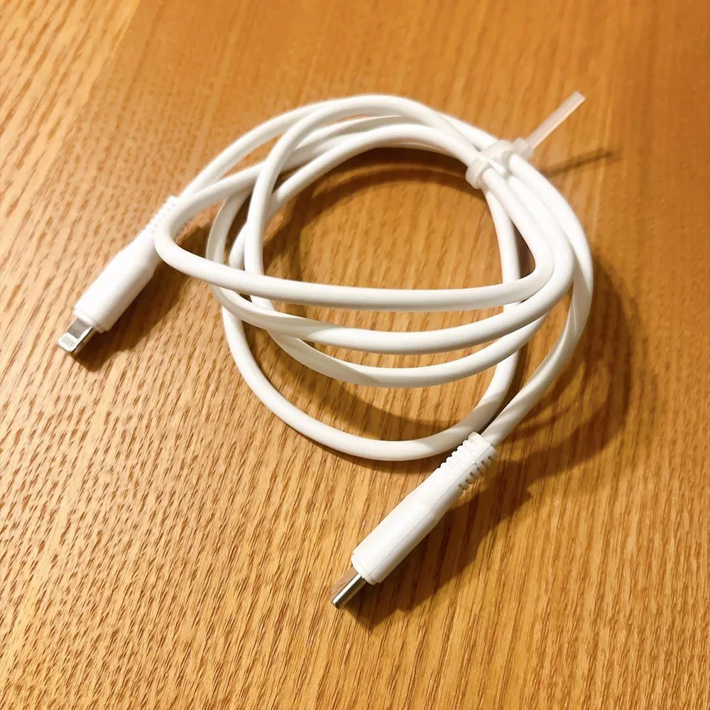 USB Type-C to Lightningケーブル