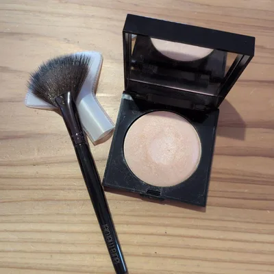 laura mercier ハイライト パウダー ブラシセット