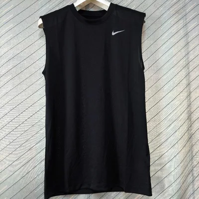 NIKE ノースリーブ トレーニングシャツ ブラック