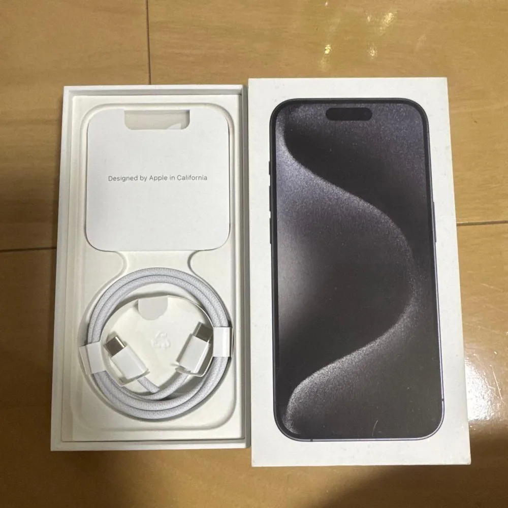 Apple iPhone 15 Pro ブルーチタニウム の空き箱+充電ケーブル