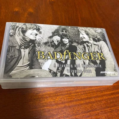 ดนตรีตะวันตก มิวสิกวิดีโอ Badfinger VHS