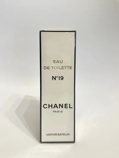 未開封⭐️【CHANEL】 N°19 オードトワレ 100ml