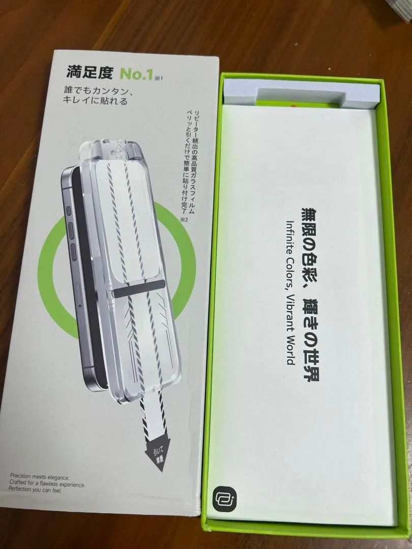 新品iPhone13/13pro/14/16e/17e用 高品質ガラスフィルム