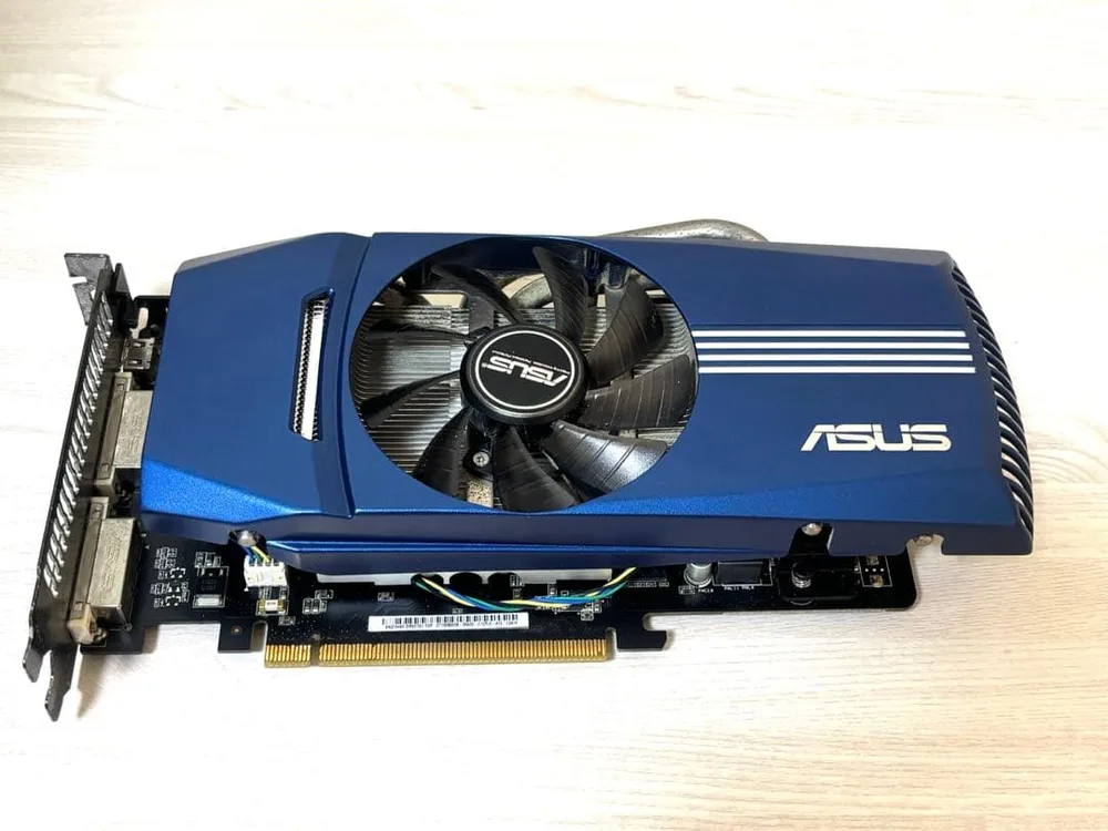 ASUS グラフィックボード ENGTX460 本体