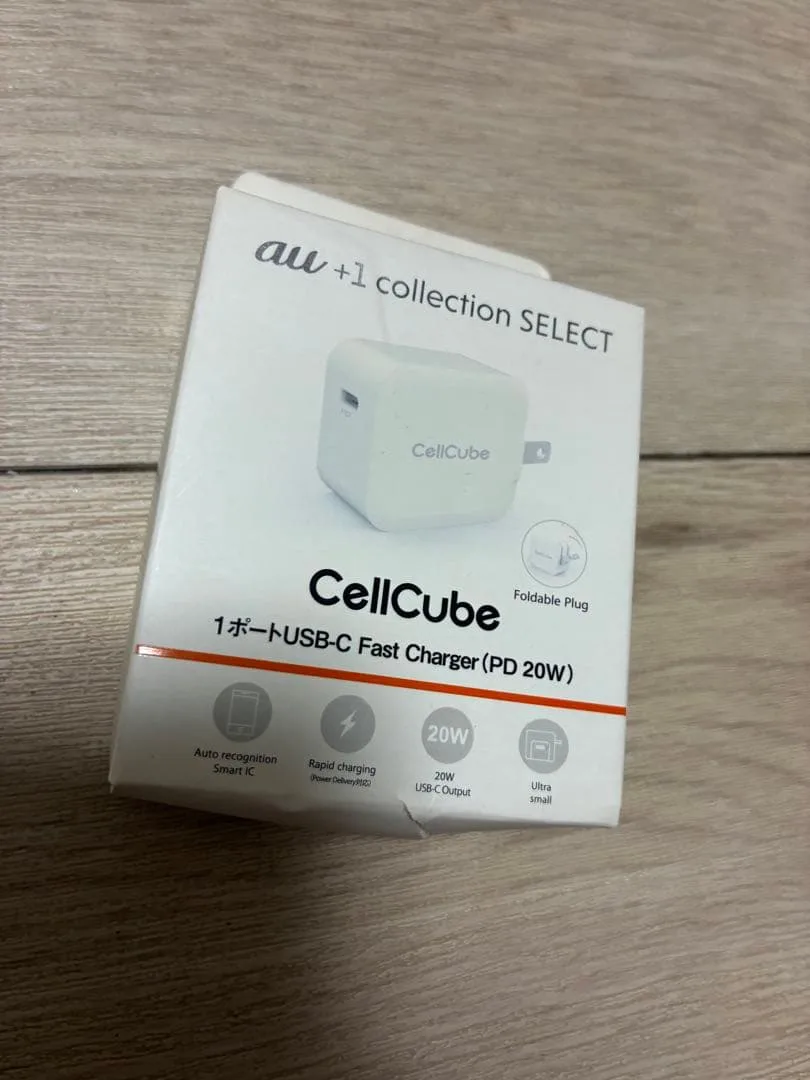 au +1 collection CellCube USB-C 充電器