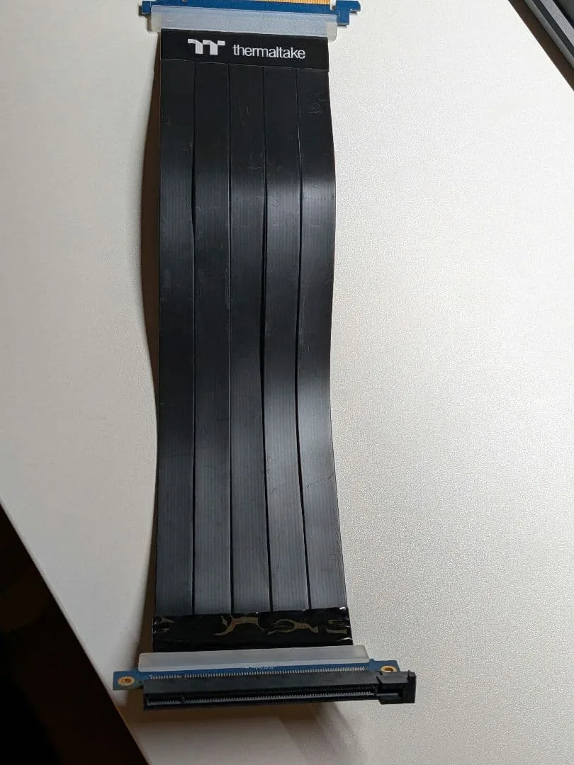 Thermaltake TT Premium ライザーケーブル
