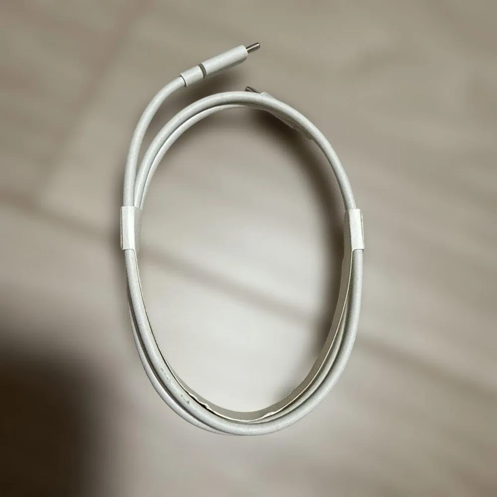 USB Type-C to Type-C ケーブル ホワイト